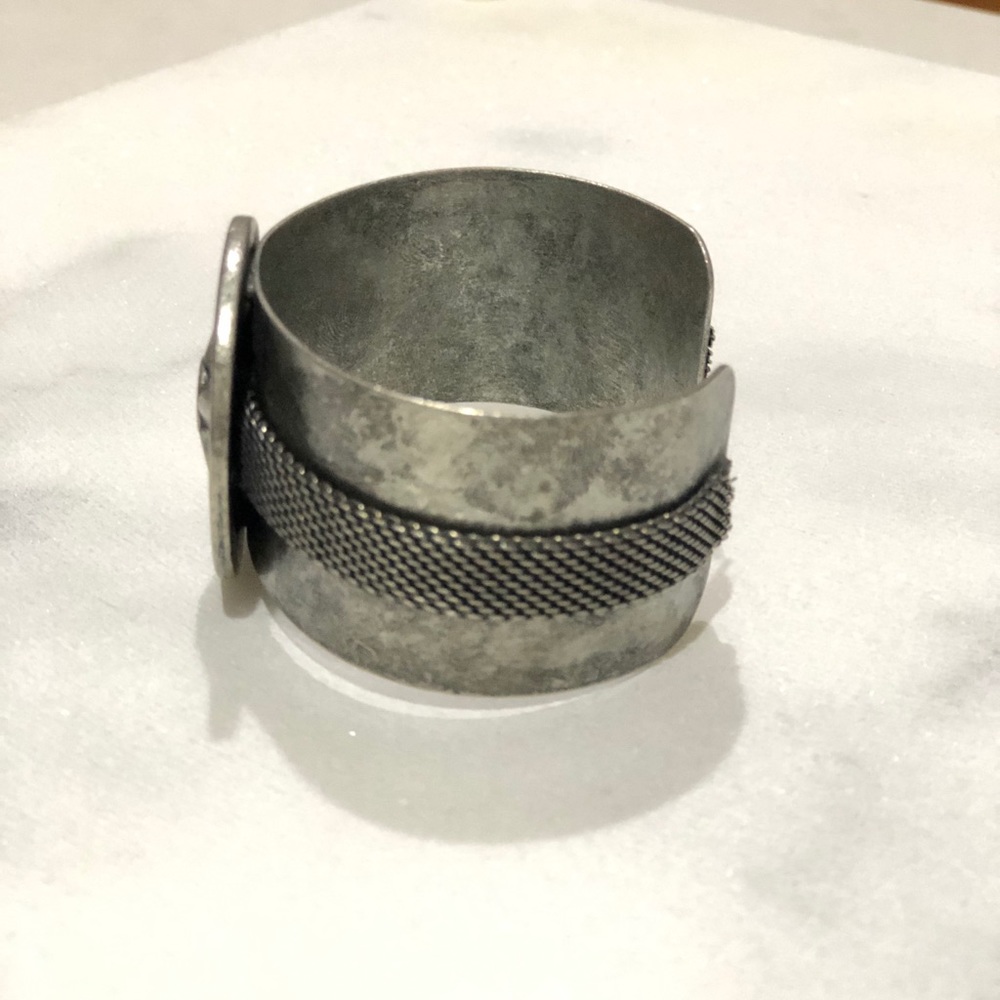 Statement cuff bracelet - Picture 4 of 6